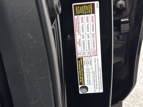 Used 2020 Nissan Pathfinder S image 41