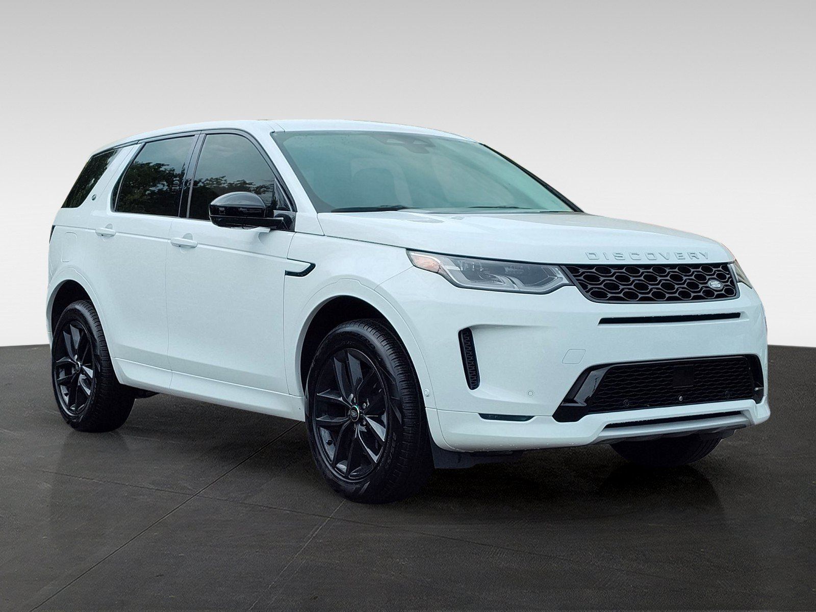 Used 2025 Land Rover Discovery Sport S AWD/4WD image 3