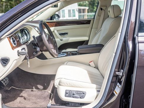 Used 2014 Bentley Flying Spur W12 AWD/4WD image 49