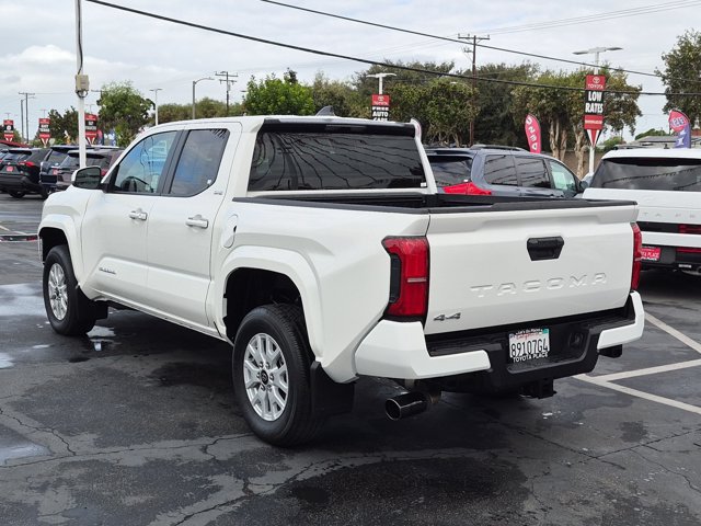 Used 2026 Toyota Tacoma SR5 AWD/4WD image 11