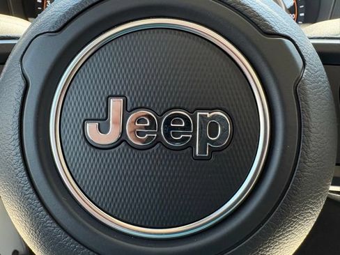 New 2026 Jeep Gladiator Sport AWD/4WD image 19