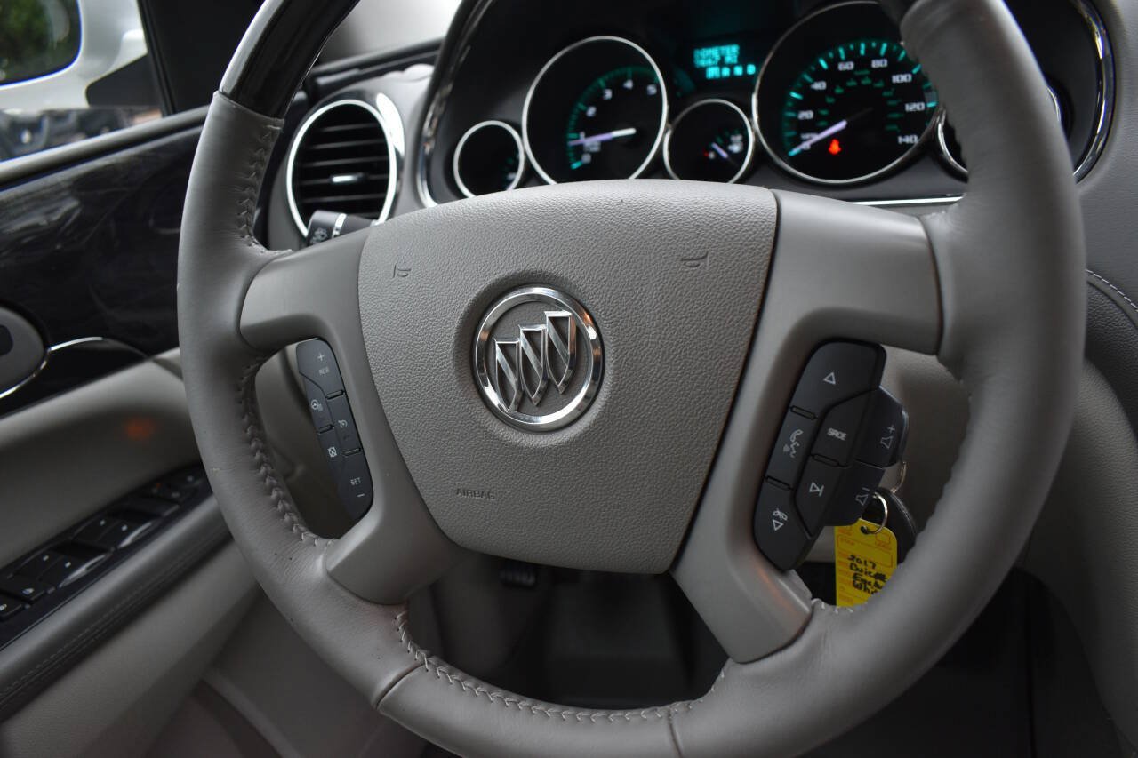 Used 2017 Buick Enclave Leather FWD image 29