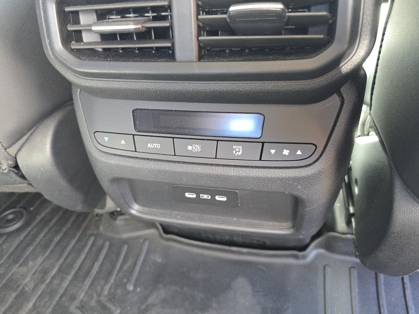 Used 2025 Honda Pilot EX-L image 22