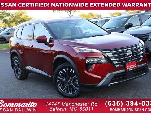 Certified 2025 Nissan Rogue SL w/ Tech Package AWD/4WD image 1