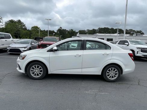 Used 2020 Chevrolet Sonic LT FWD image 10