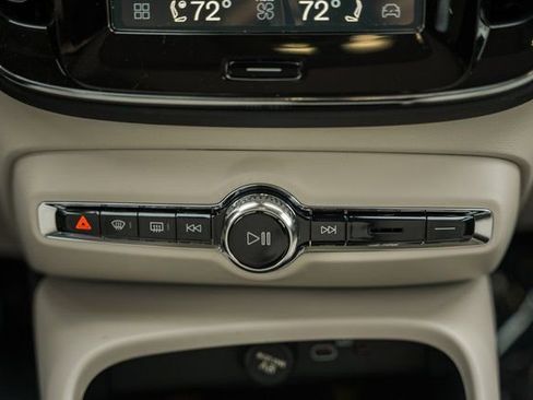 New 2026 Volvo XC40 B5 Ultra w/ Protection Package Premier image 23