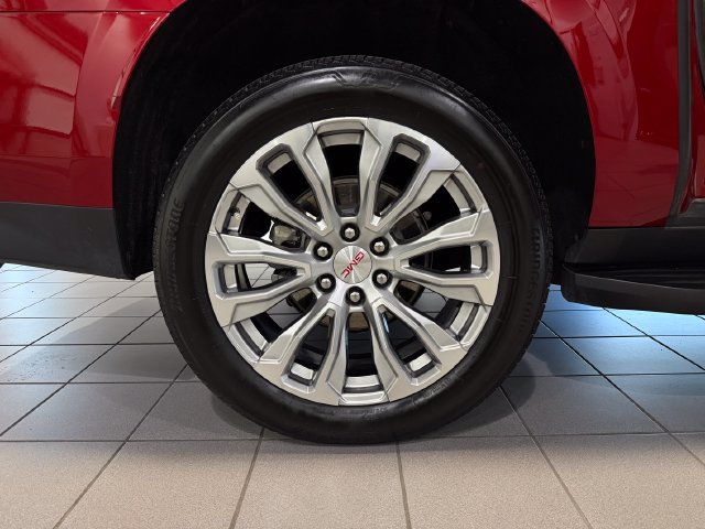Used 2024 GMC Yukon XL SLT w/ SLT Luxury Package AWD/4WD image 9