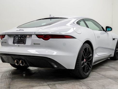 Used 2018 Jaguar F-TYPE R-Dynamic RWD image 12