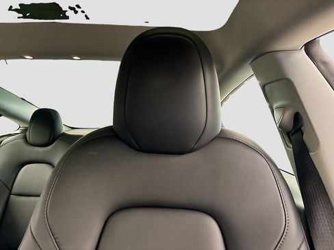 Used 2023 Tesla Model 3 Standard Range RWD image 18