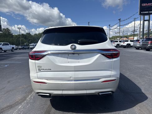 Used 2020 Buick Enclave Premium w/ Sun and Sites Package image 4