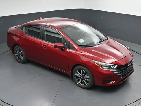 New 2025 Nissan Versa SV w/ Trunk Package FWD image 29