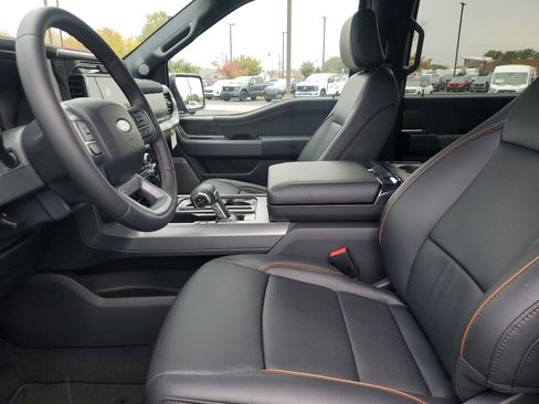 New 2025 Ford F150 Lariat w/ Equipment Group 502A High image 19