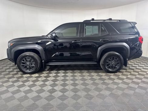 Used 2025 Toyota 4Runner SR5 AWD/4WD image 7