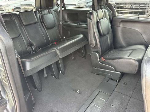 Used 2018 Dodge Grand Caravan GT FWD image 20
