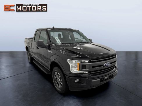 Used 2019 Ford F150 XLT w/ Equipment Group 302A Luxury image 7