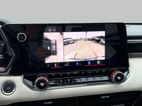 Certified 2024 GMC Canyon AT4X AWD/4WD image 26