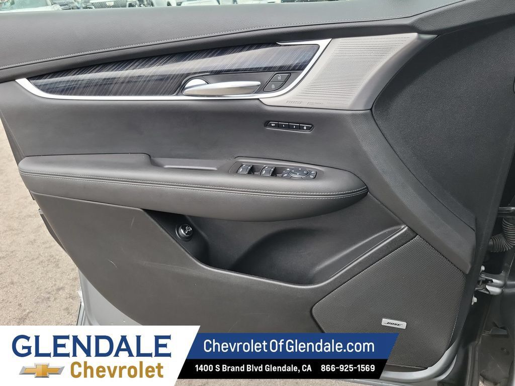Used 2024 Cadillac XT6 Premium Luxury FWD image 38