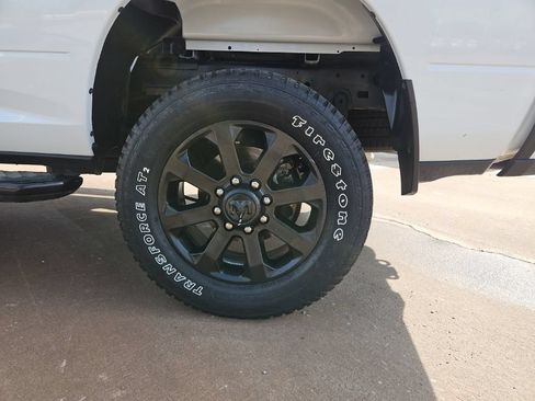 Used 2025 RAM 2500 Big Horn AWD/4WD image 8