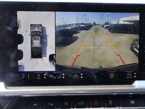 Used 2025 Chevrolet Silverado 1500 LTZ w/ LTZ Convenience Package II image 27