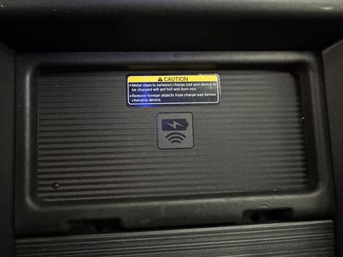 Used 2023 Honda Odyssey Elite image 18