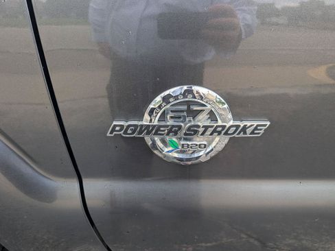 Used 2016 Ford F250 XLT w/ FX4 Off-Road Package AWD/4WD image 24