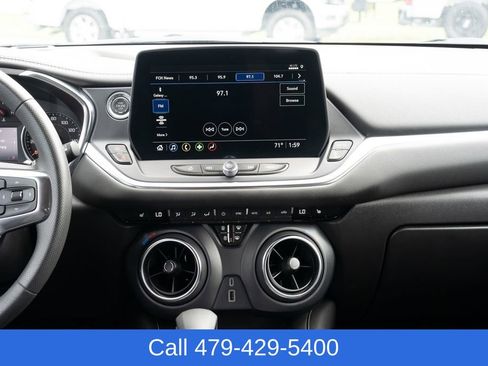 Used 2025 Chevrolet Blazer LT AWD/4WD image 33