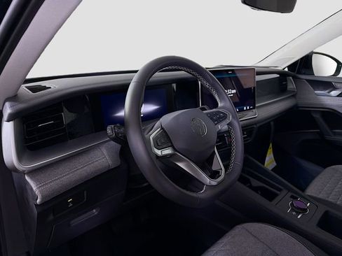 New 2026 Volkswagen Tiguan S image 9