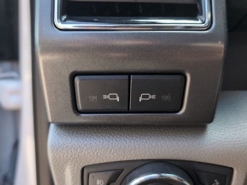Used 2020 Ford F150 XLT w/ Equipment Group 302A Luxury AWD/4WD image 37