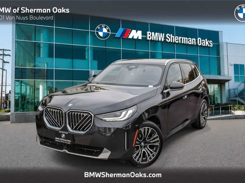 Used 2025 BMW X3 xDrive30i w/ Premium Package AWD/4WD image 1
