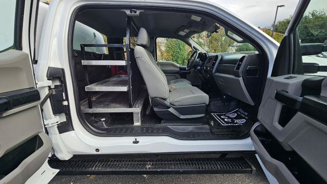Used 2018 Ford F250 XL w/ Power Equipment Group AWD/4WD image 32