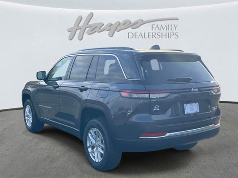 New 2026 Jeep Grand Cherokee Laredo RWD image 5