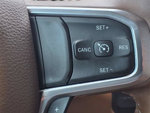 Used 2021 RAM 1500 Laramie RWD image 15
