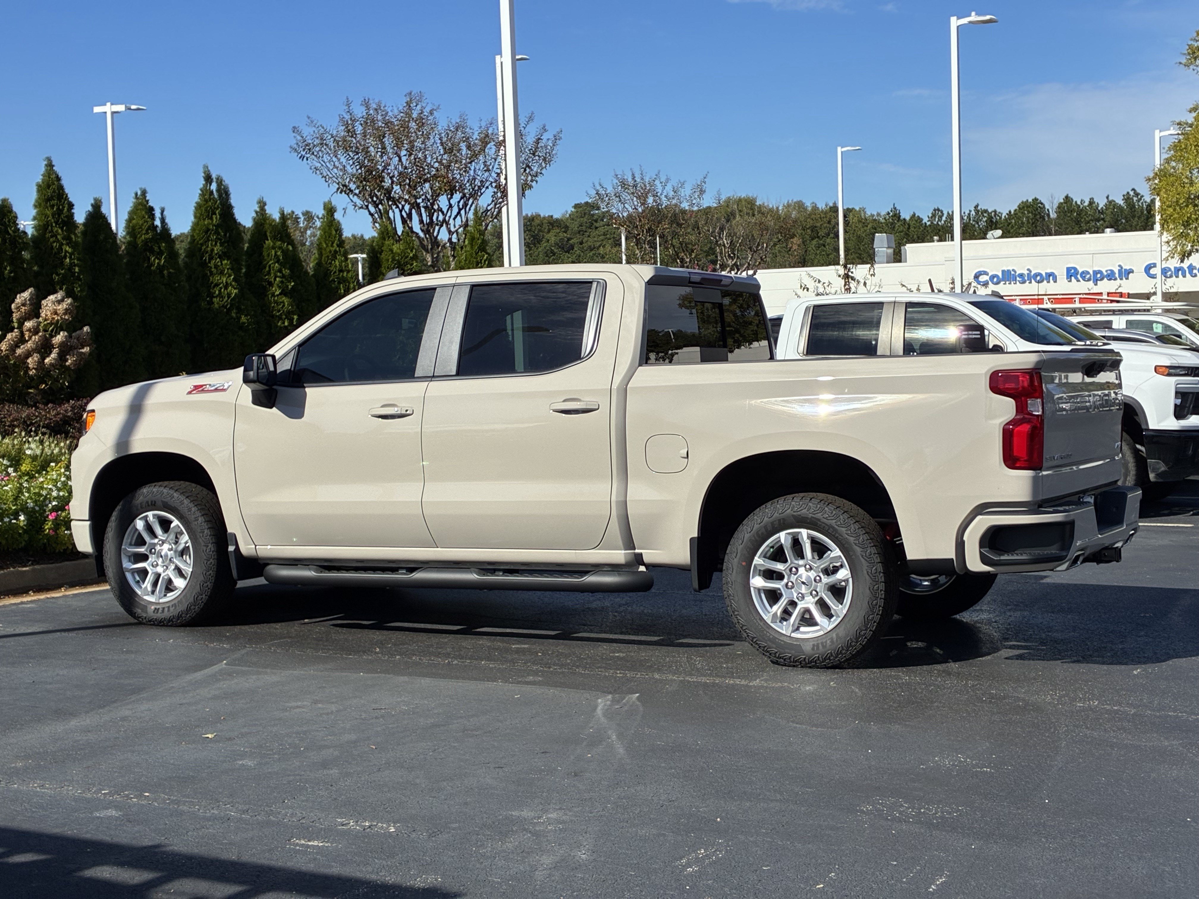 New 2026 Chevrolet Silverado 1500 RST AWD/4WD image 9