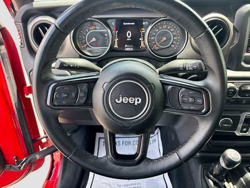 Used 2020 Jeep Wrangler Sport AWD/4WD image 11