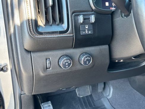 Used 2021 GMC Canyon AT4 w/ Driver Alert Package AWD/4WD image 20