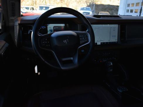 Used 2024 Ford Bronco Outer Banks w/ Sasquatch Package image 14