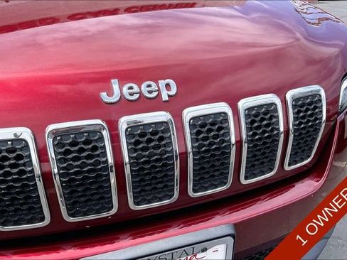 Used 2019 Jeep Cherokee Latitude w/ Popular Appearance Group FWD image 29