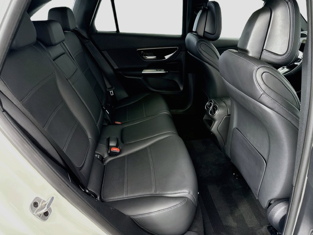 Certified 2026 Mercedes-Benz GLC 300 image 20