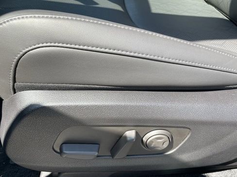 New 2026 Kia Carnival EX image 20