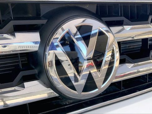 Used 2019 Volkswagen Atlas SEL Premium image 30