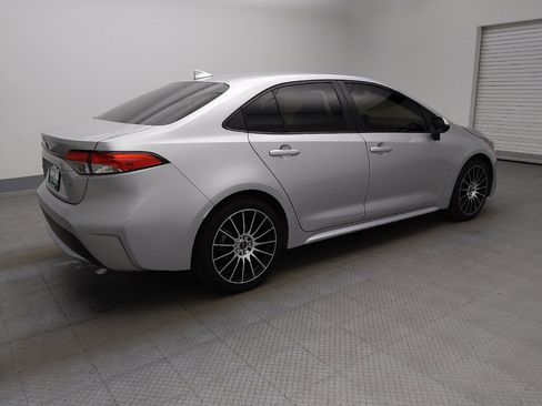 Used 2020 Toyota Corolla LE FWD image 10