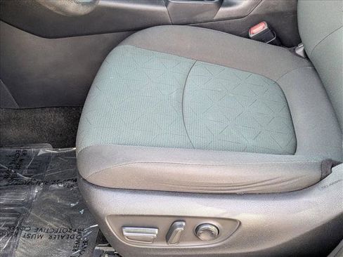 Used 2023 Toyota RAV4 XLE image 15