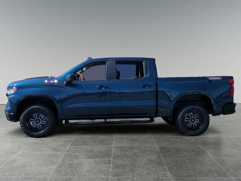 Used 2022 Chevrolet Silverado 1500 LT Trail Boss w/ LPO, Dark Essentials Package image 2