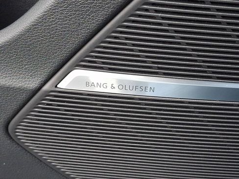 Used 2019 Audi Q8 Prestige image 28