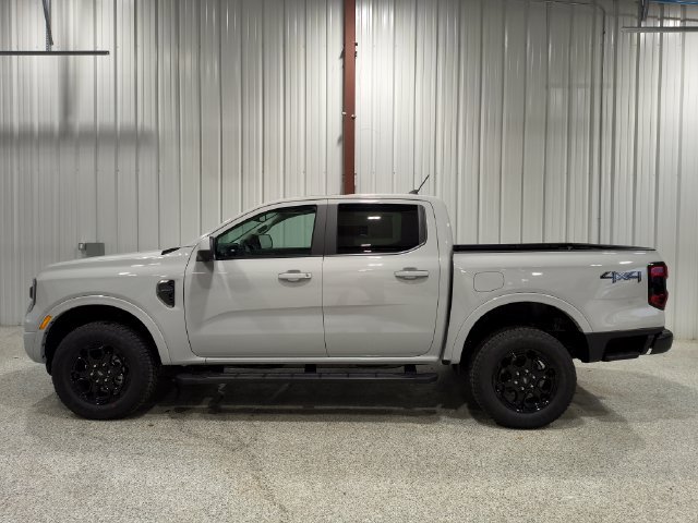 New 2026 Ford Ranger Lariat w/ Black Appearance Package AWD/4WD image 10
