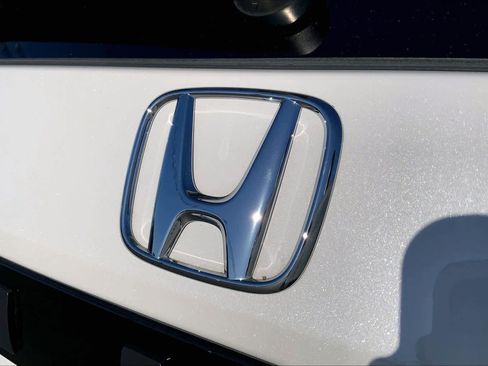 Used 2025 Honda Pilot EX-L image 30