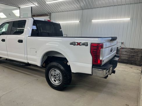 Used 2019 Ford F250 XL w/ Power Equipment Group image 3