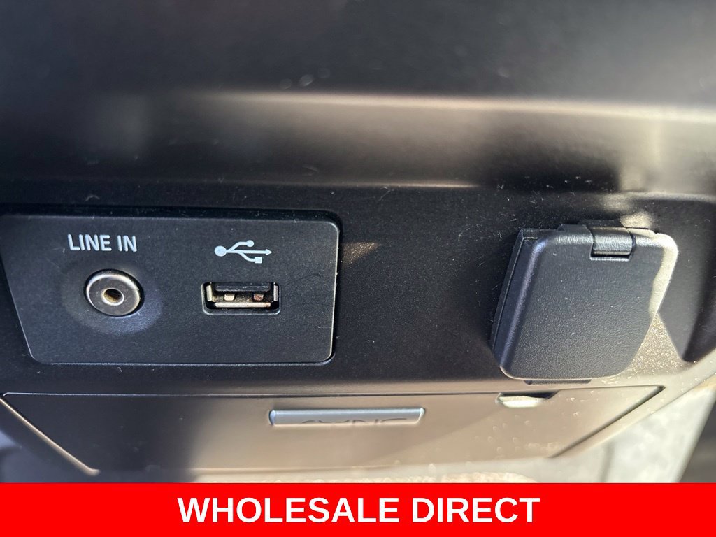 Used 2015 Ford F150 XLT w/ Equipment Group 301A Mid AWD/4WD image 14