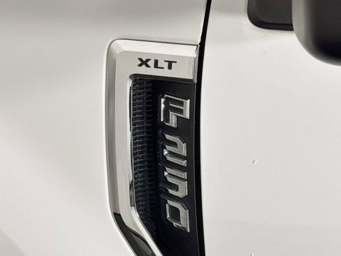 Used 2021 Ford F250 XLT image 23