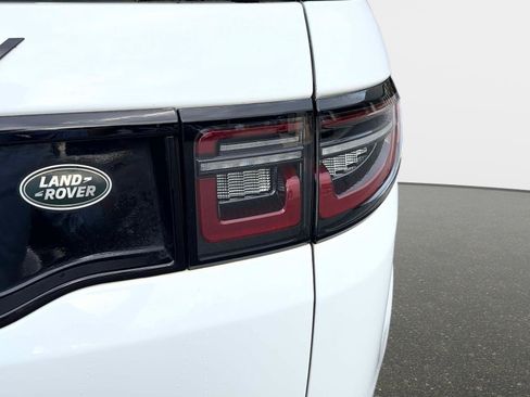 Used 2023 Land Rover Discovery Sport SE R-Dynamic AWD/4WD image 21